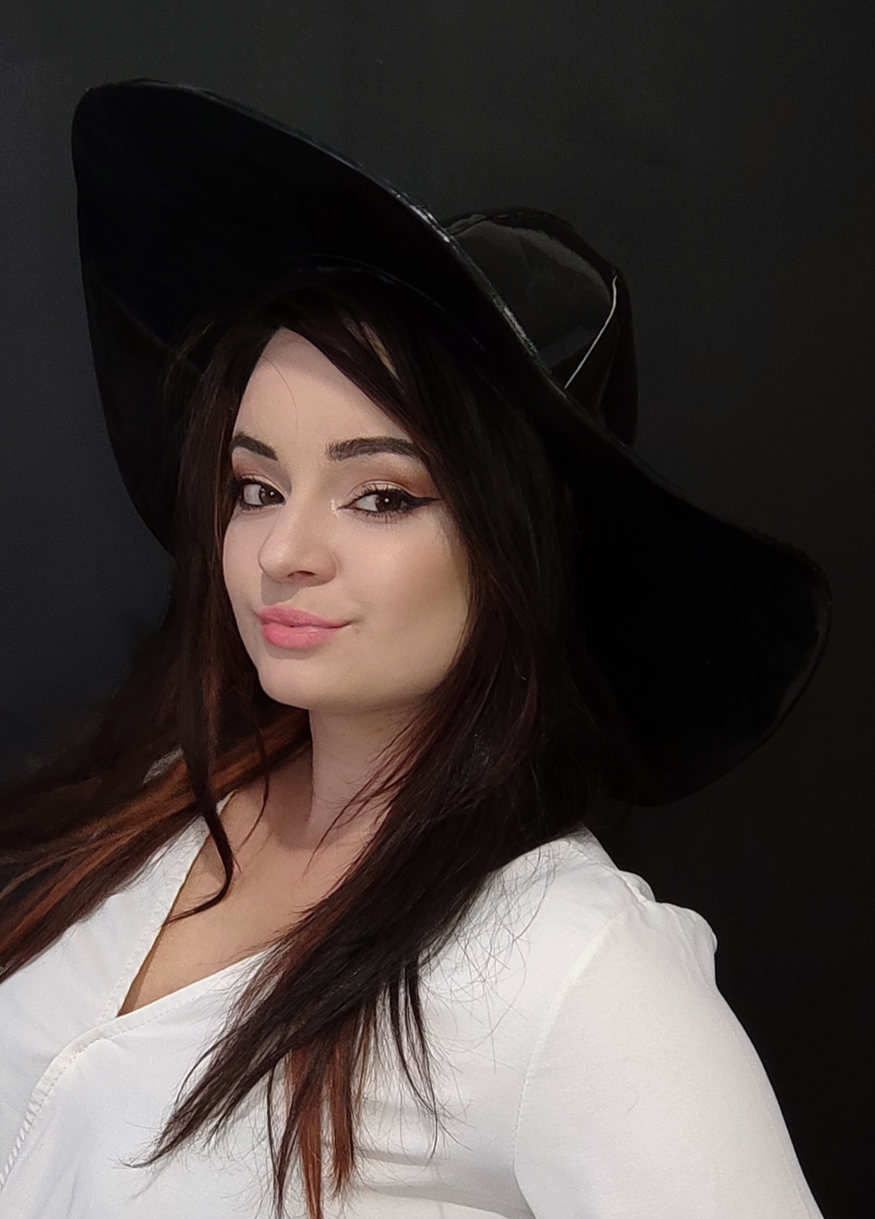 "Lady Evelyn" Wide Round Latex Hat with Removable Ribbon