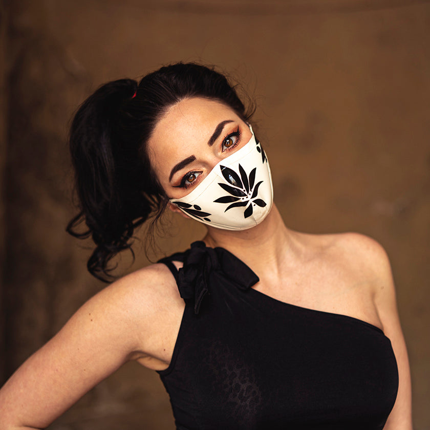 "Lotus" Latex Facemask with Inner Filter