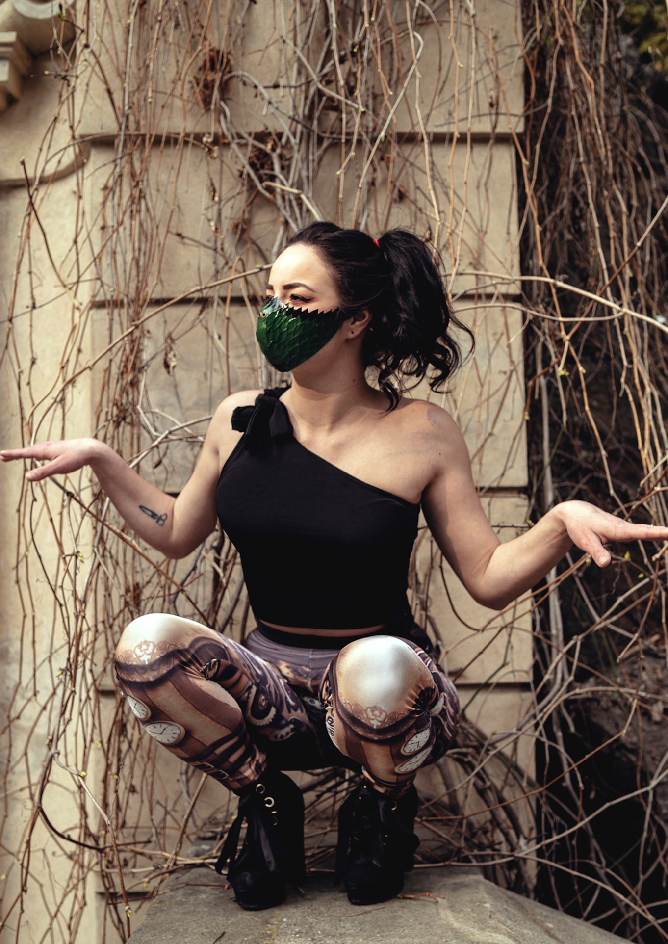"Dragon Skin" Green Latex Facemask with Inner Filter