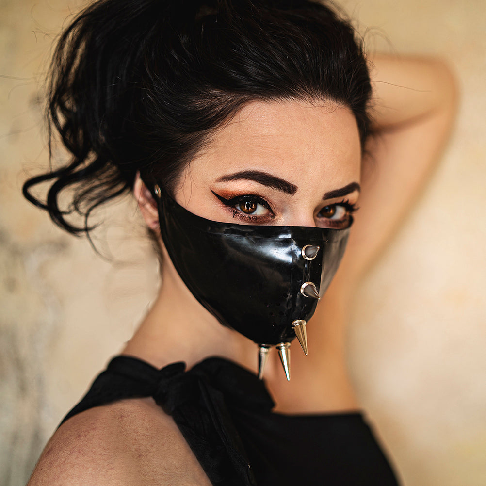"Brutal Assault" Latex Facemask with Inner Filter