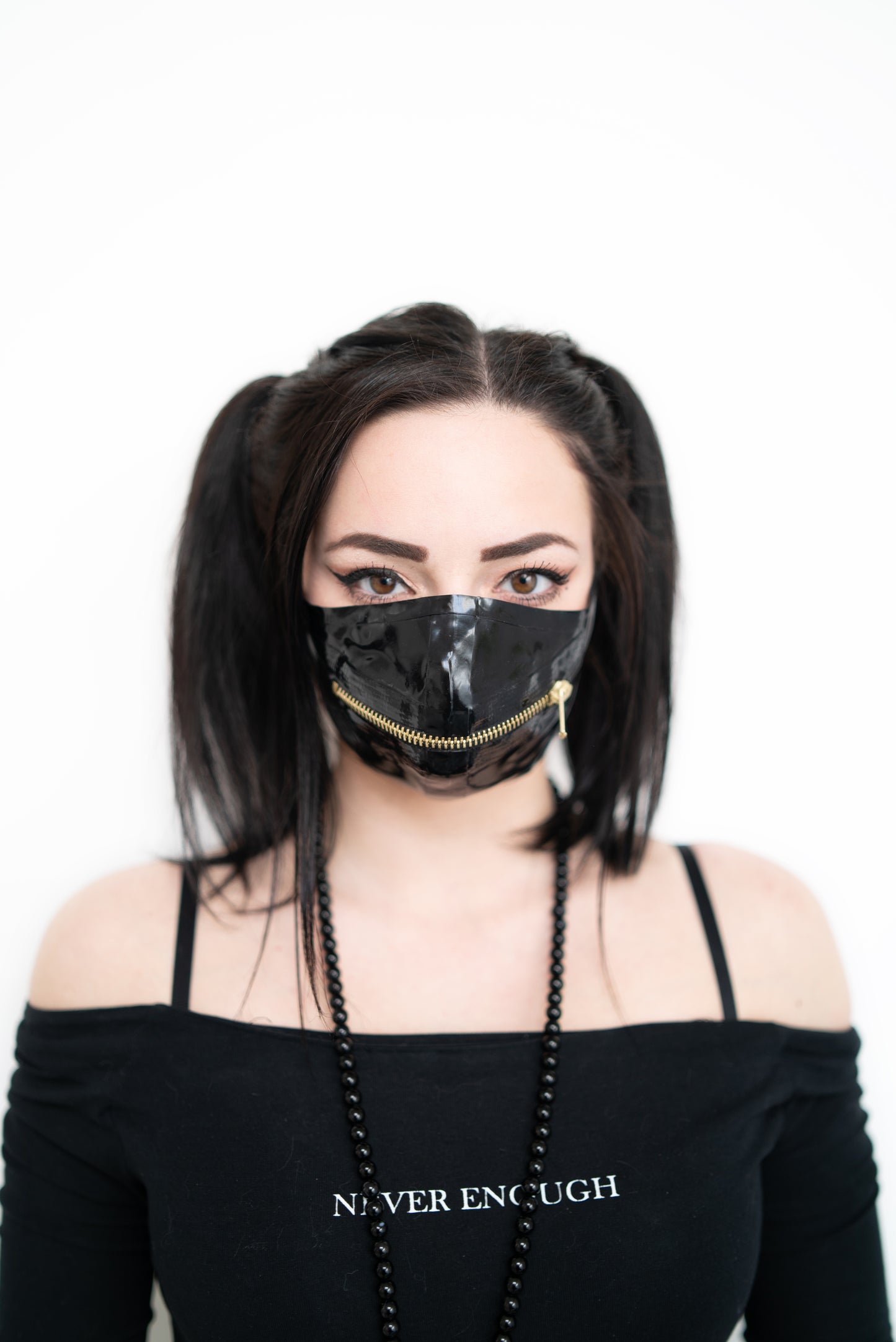 "Chelsea Smile" Latex Facemask with Inner Filter & Front Zipper