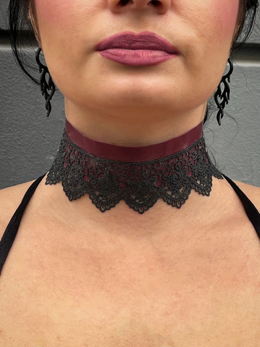 Women's Latex Lace Elegant Choker
