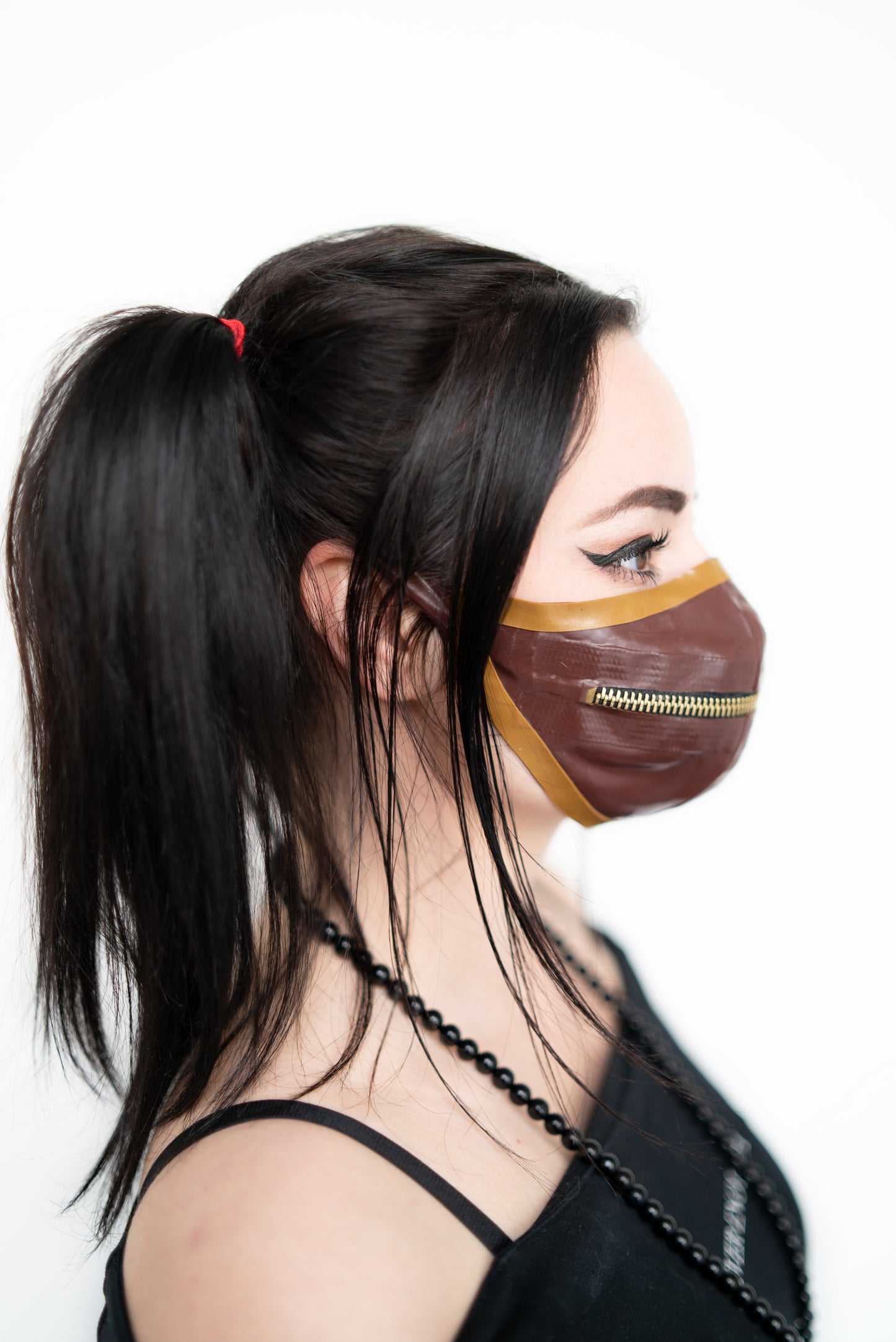 "Chelsea Smile" Latex facemask with inner filter and front zipper